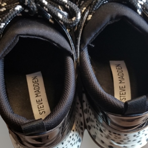 Steve Madden Shoes Steve Madden Cliff Sneakers Black And White